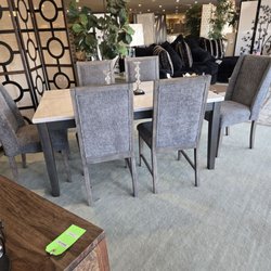 City Furniture - Looking for dining room chairs