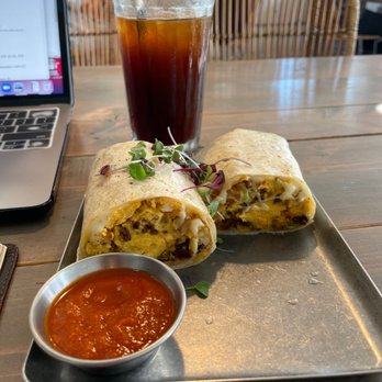 Blueys Kitchen - Breakfast burrito - Cafes Near Me - Santa Monica, California
