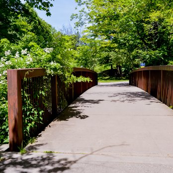 Edwards Gardens - Parks Near Me - North York, Ontario
