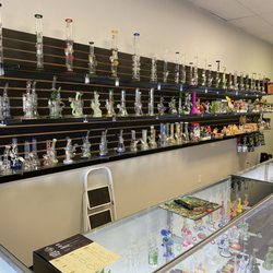 Uptown Smokes