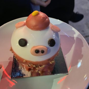 Bibble & Sip - how stinking cute is this cake? - Coffee & Tea Near Me - New York, New York