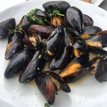 The Abbey - Jalapeño & cilantro mussels! - New American Near Me - Brookline, Massachusetts