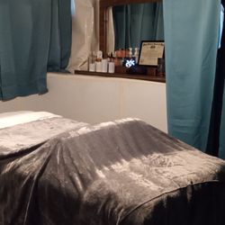 Lotus Moon Massotherapy