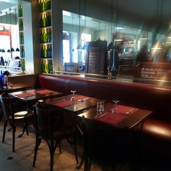 Les Tontons - Bistros Near Me - Paris, 75