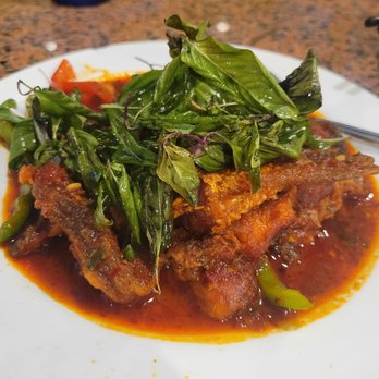 Tantawan Thai Kitchen - Spicy catfish - Thai Near Me - Rosemead, California Tantawan Thai Kitchen - Spicy catfish - Thai Near Me - Rosemead, California