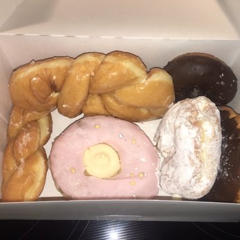 Cha Cha’s Hiland Bakery - Bakeries Near Me - Des Moines, Iowa Cha Cha’s Hiland Bakery - Bakeries Near Me - Des Moines, Iowa