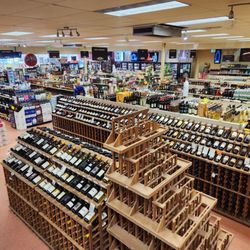 Bear Valley Wine & Spirits 