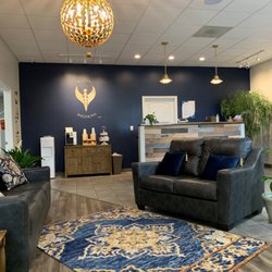 Iconic Infusions - Comfortable Lobby