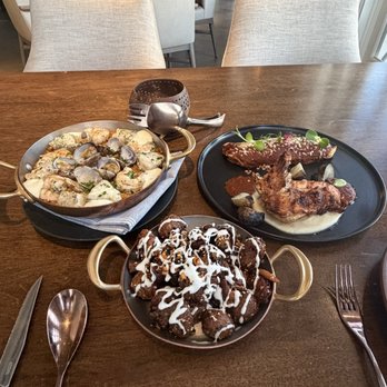 Ponto Lago - Potatoes Tostones*** Seafood Paella* Mary's Organic Chicken Breast & Leg Enmolada - New American Near Me - Carlsbad, California