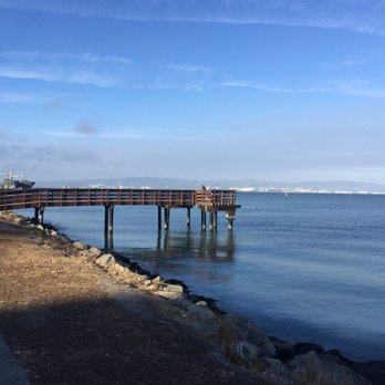 Agua Vista Park - Little pier with a stunning view - Parks Near Me - San Francisco, California