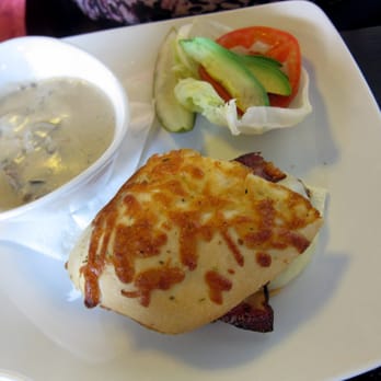 Jelly Cafe - Cream of Mushroom Soup and Chicken Sandwich. - Cafes Near Me - Mount Prospect, Illinois