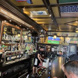 Hooligans Irish Tavern