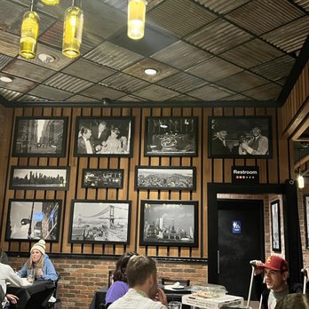 Grimaldi's Pizzeria - Pizza Near Me - Irving, Texas