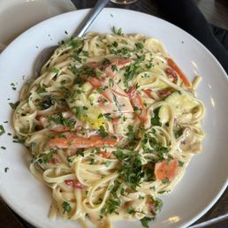 Pasta Primavera, 10/10. Unironically one of the best meals I have ever had. Pasta Primavera, 10/10. Unironically one of the best meals I have ever had.