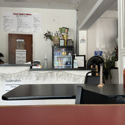 Good Eatin's - Front counter area.