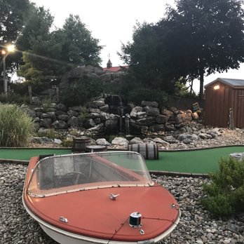 Waters Edge Mini Golf - Boat Course - Mini Golf Near Me - Bird In Hand, Pennsylvania