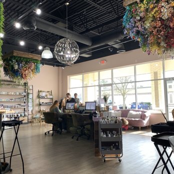 XO Hair Lab - Hair Salons Near Me - Chesapeake, Virginia