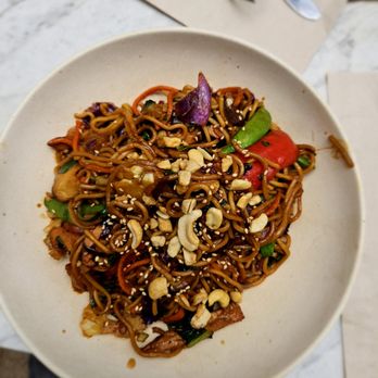 Flower Child - Chicken Yakisoba - Salad Near Me - Austin, Texas Flower Child - Chicken Yakisoba - Salad Near Me - Austin, Texas