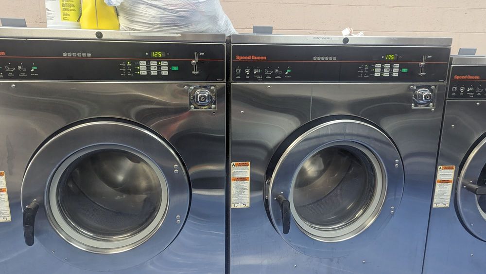 MANCHESTER LAUNDRY Updated August 2024 321 Green Rd, Manchester