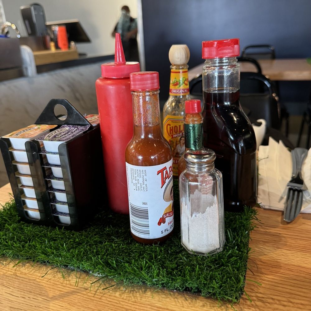 Batter Up Pancakes - Condiments - Pancakes Near Me - Clovis, California Batter Up Pancakes - Condiments - Pancakes Near Me - Clovis, California