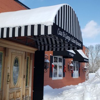 Casa Di Giorgio - the entrance to the restaurant - Italian Near Me - Franklin, Wisconsin Casa Di Giorgio - the entrance to the restaurant - Italian Near Me - Franklin, Wisconsin