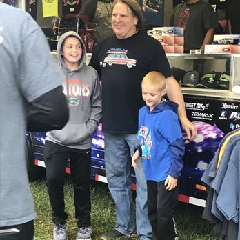 Brownstown Speedway - Scott Bloomquist signing autographs - Race Tracks Near Me - Brownstown, Indiana