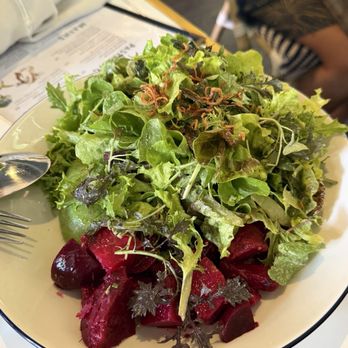 Fete - Beet salad (they do salads beautifully btw, esp the beets) - New American Near Me - Honolulu, Hawaii Fete - Beet salad (they do salads beautifully btw, esp the beets) - New American Near Me - Honolulu, Hawaii