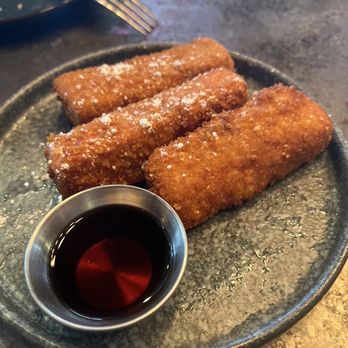 Palette 22 - French Toast Sticks - Bars Near Me - Arlington, Virginia Palette 22 - French Toast Sticks - Bars Near Me - Arlington, Virginia