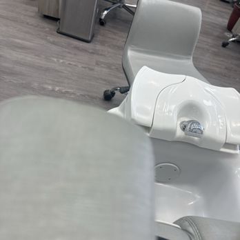 Green Nails & Spa - Nail Salons Near Me - Oxnard, California