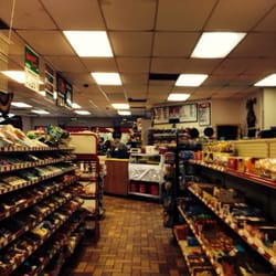 Dolly's Quick Stop