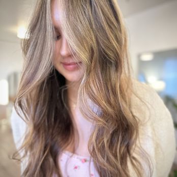 Halo Head Spa - Balayage , bond protector and tone. Includes minimal trim, Blowout & shine drops.
$250 + - Hair Salons Near Me - Fair Oaks, California Halo Head Spa - Balayage , bond protector and tone. Includes minimal trim, Blowout & shine drops.
$250 + - Hair Salons Near Me - Fair Oaks, California