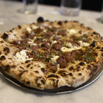Fiorella - Sunset - Salsiccia Pie - Italian Near Me - San Francisco, California Fiorella - Sunset - Salsiccia Pie - Italian Near Me - San Francisco, California