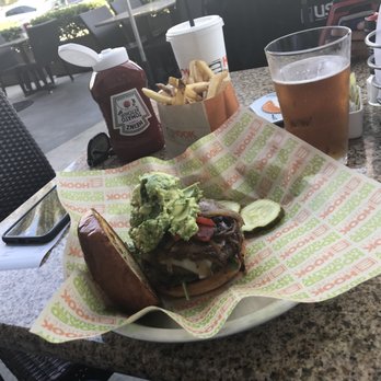 Hook Burger - California burger - Burgers Near Me - Burbank, California Hook Burger - California burger - Burgers Near Me - Burbank, California