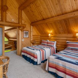 El Western Cabins & Lodges - Eagles' Loft Lodge