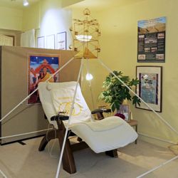 Buddha Maitreya Soul Therapy Centre - Jesus Christ 51 Degree Copper Pyramid for Meditation