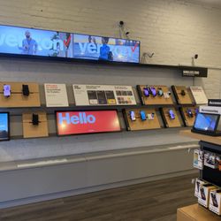 Verizon Authorized Retailer - Wireless Zone - Displays
