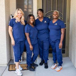Minnie Lee's Senior Home Care