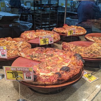 Harris Teeter - Grocery Near Me - Hendersonville, North Carolina