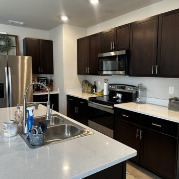 Organize It SWFL - Kitchen sparkles - Home Organization Near Me - Fort Myers, Florida Organize It SWFL - Kitchen sparkles - Home Organization Near Me - Fort Myers, Florida