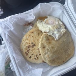 5. Revuelta Pupusa