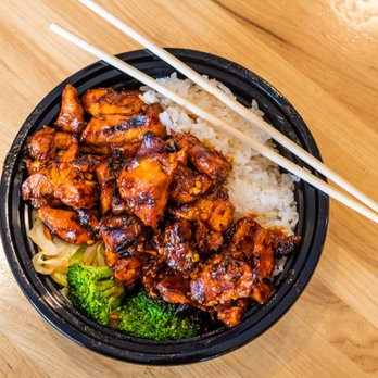 Teriyaki Madness - a bowl of chicken and broccoli - Asian Fusion Near Me - Longview, Texas