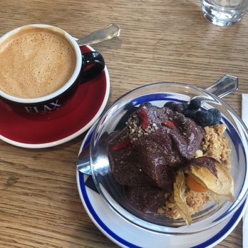 Flax & Kale - acai bowl and latte - Spanish Near Me - Barcelona, B