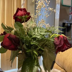 Lansing Floral Shop - No flower food provided, died in 3 days!