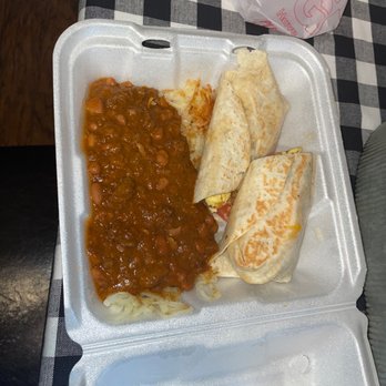 Jefferson House - Hash browns with chili breakfast burrito - Breakfast & Brunch Near Me - Jefferson, Georgia
