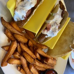 Charlie's Sports Bar & Grill - Fish Tacos