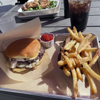 Boxcar Betty's - Smash burger and fries, outdoor seating on a nice day - Salad Near Me - Mount Pleasant, South Carolina Boxcar Betty's - Smash burger and fries, outdoor seating on a nice day - Salad Near Me - Mount Pleasant, South Carolina