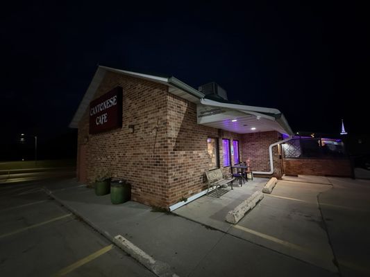 Cantonese Wong's Café by null