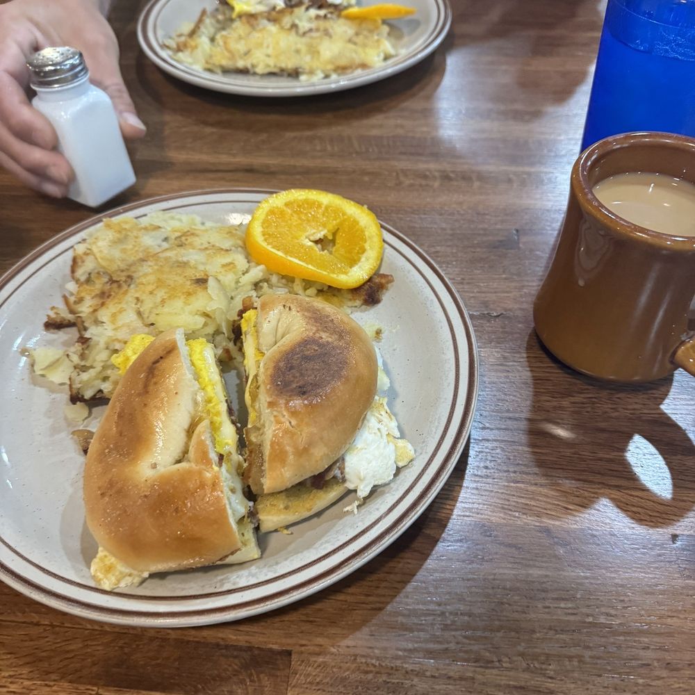bacon egg bagel and home fries