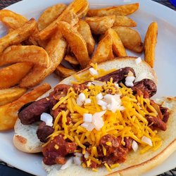 BANNERS Bar and Grill - Deep fried chili dog special