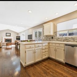 Kingdom Countertops & Cabinetry - Old kitchen